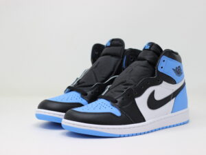 Nike Air Jordan 1 Retro High OG UNC Toe 2023 DZ5485-400 Size 9