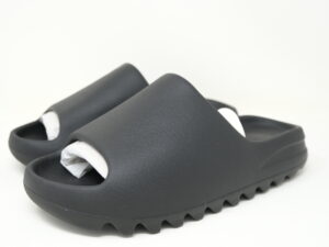 YZY YS-01 Black Slide sz 10 Mens/11 Womens